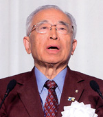 栗田幸雄氏